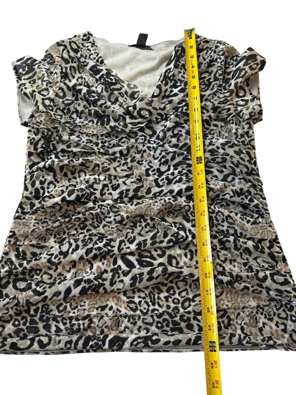 Style & Co Leopard Print V-Neck Short Sleeve Ruched Top Size L - Picture 7 of 8